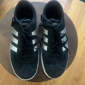 Adidas Black and platinum metallic Sneakers